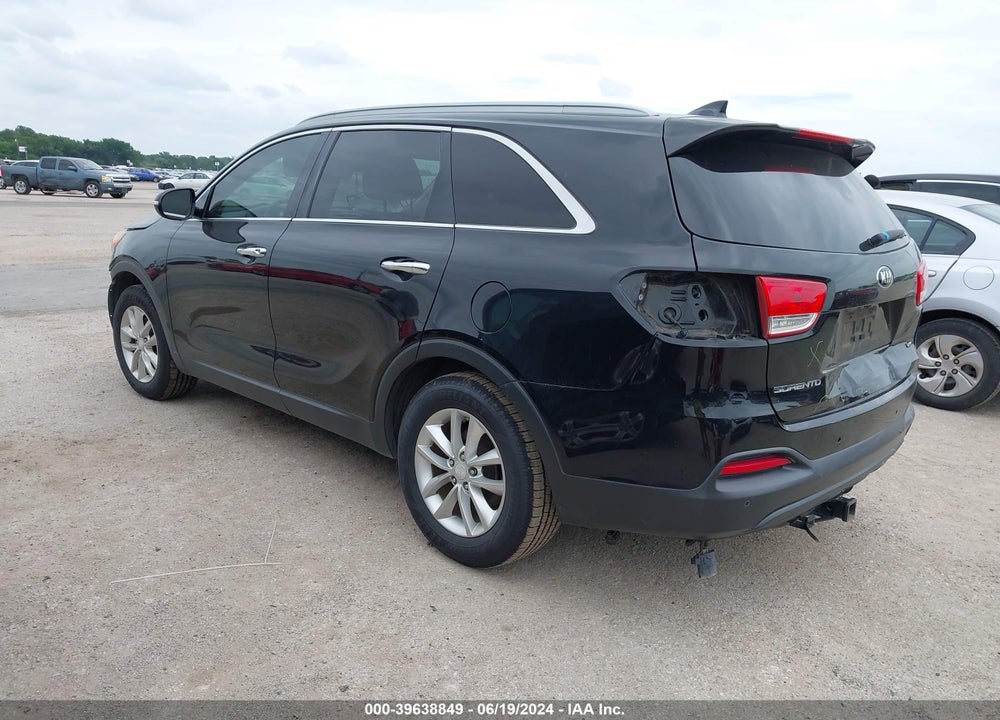 2016 KIA SORENTO 3.3L LX VIN: 5XYPG4A56GG009396