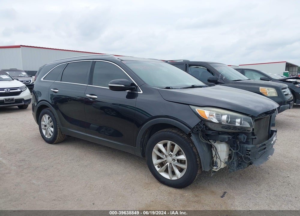 2016 KIA SORENTO 3.3L LX VIN: 5XYPG4A56GG009396