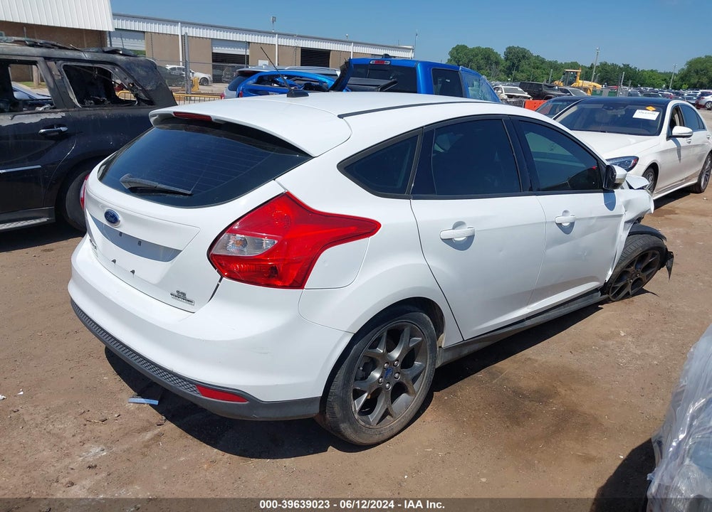2013 FORD FOCUS SE VIN: 1FADP3K28DL308928
