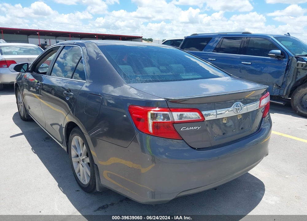 2013 TOYOTA CAMRY XLE VIN: 4T4BF1FK3DR324808