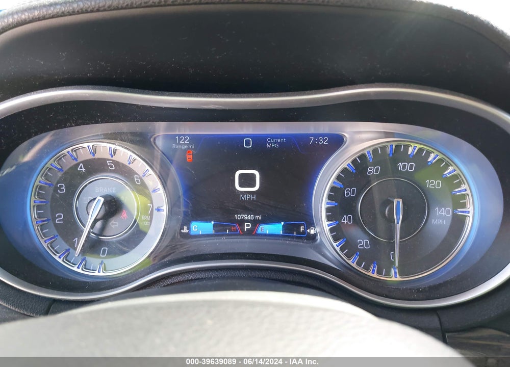 2018 CHRYSLER 300 TOURING VIN: 2C3CCAAG4JH208292
