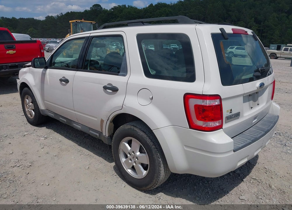 2011 FORD ESCAPE XLS VIN: 1FMCU0C7XBKB18943