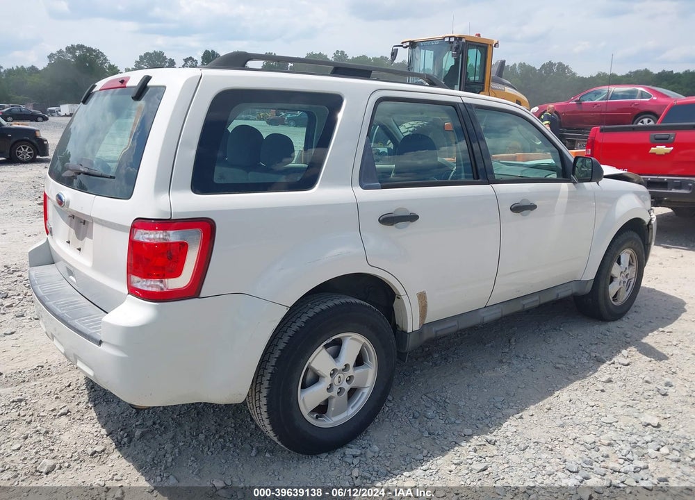 2011 FORD ESCAPE XLS VIN: 1FMCU0C7XBKB18943