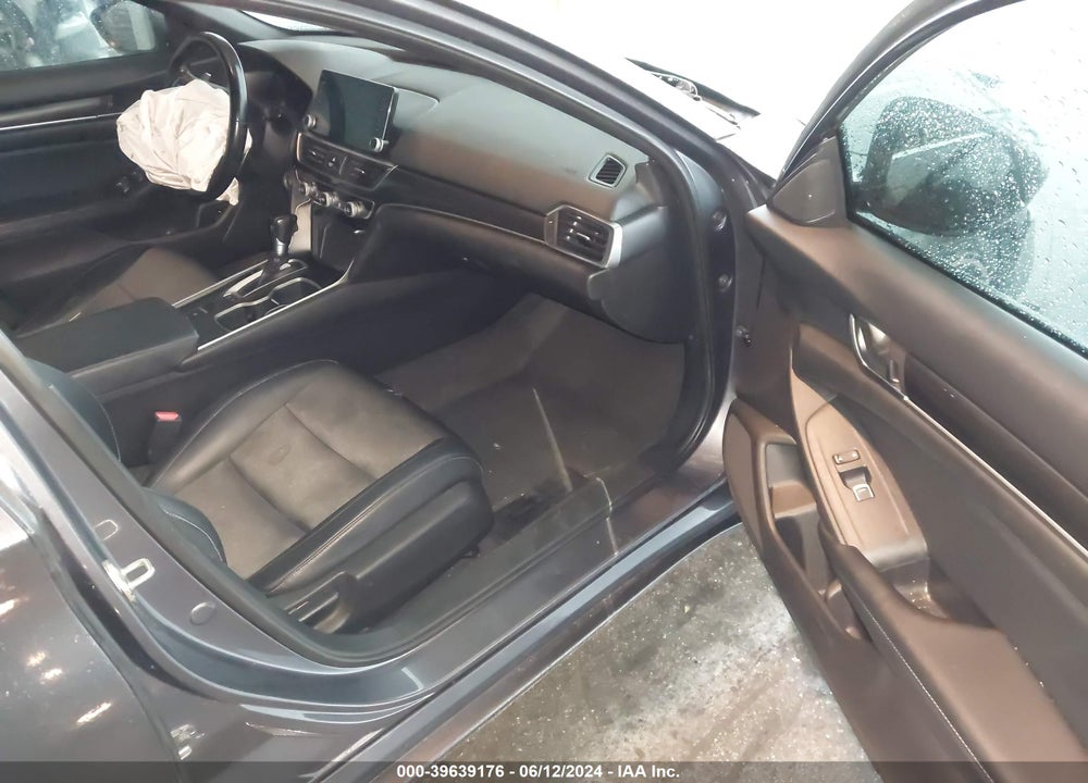 2018 HONDA ACCORD SPORT VIN: 1HGCV1F32JA163025