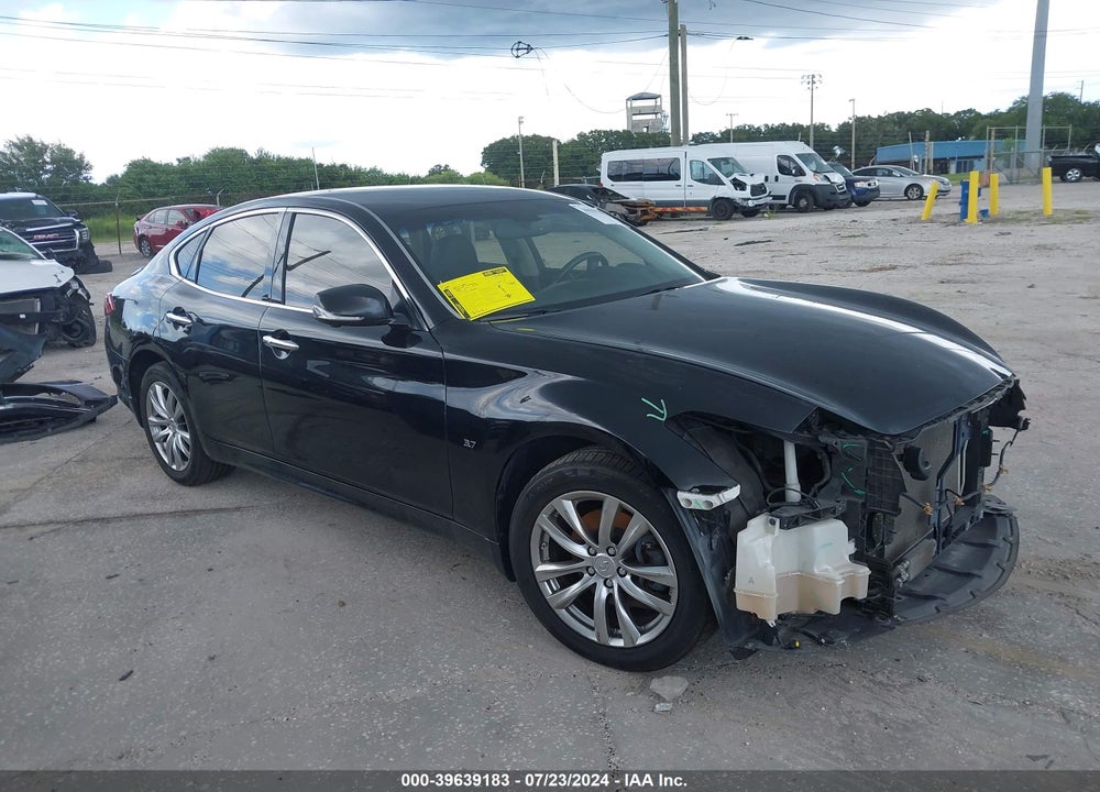 2017 INFINITI Q70 3.7X VIN: JN1BY1AR3HM770284