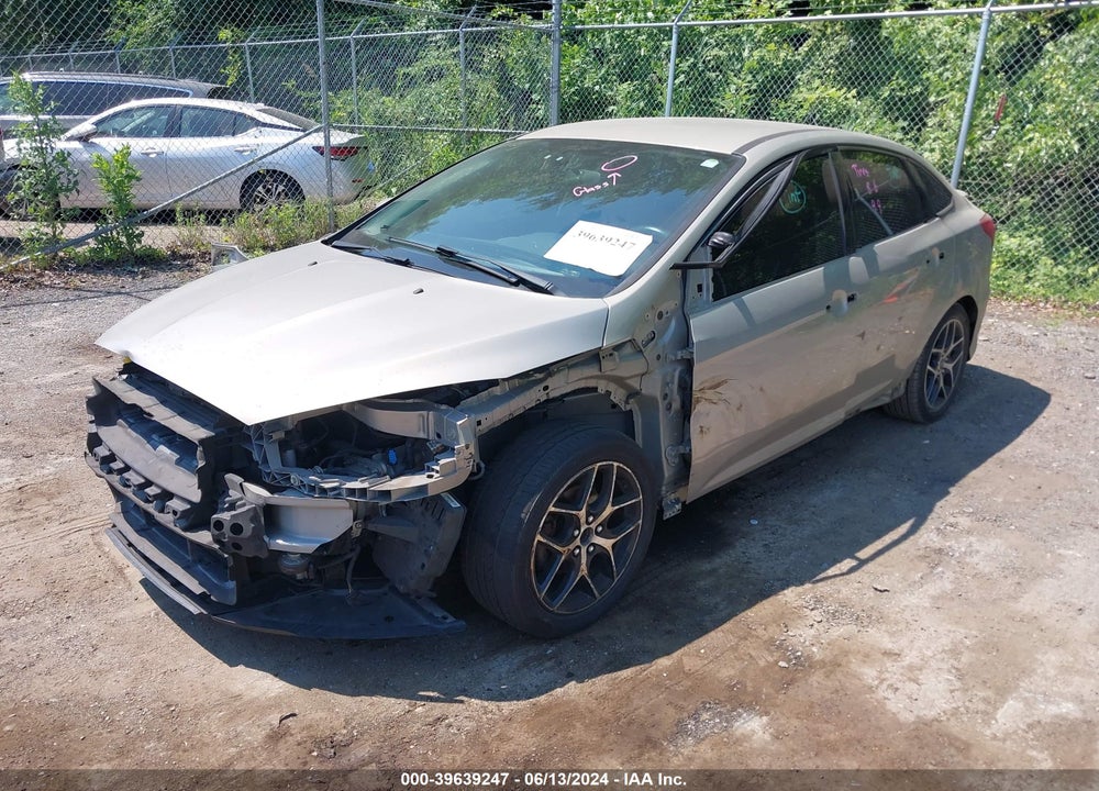 2015 FORD FOCUS SE VIN: 1FADP3F25FL273679