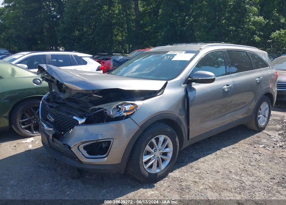 2016 KIA SORENTO 2.4L LX VIN: 5XYPG4A38GG043919