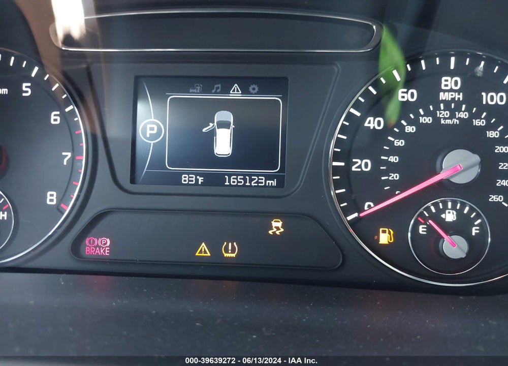 2016 KIA SORENTO 2.4L LX VIN: 5XYPG4A38GG043919