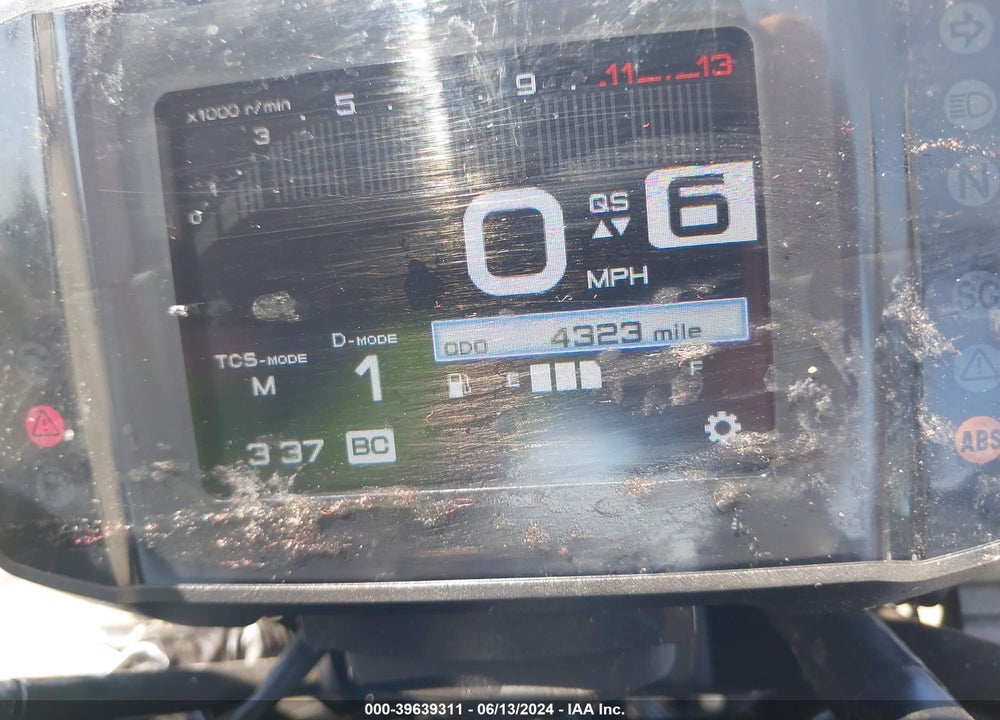 2022 YAMAHA MT09 C VIN: JYARN71Y3NA000593