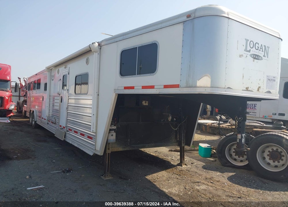 2014 LAYTON 8415 RAZOR VIN: 1L9HR4328E2472191