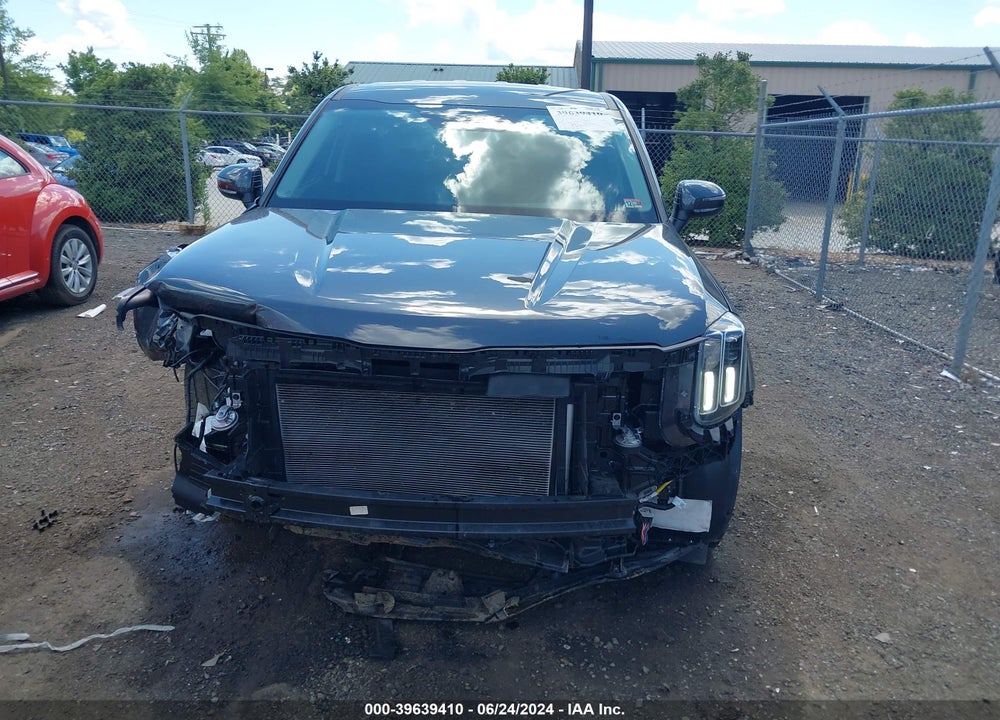 2023 KIA TELLURIDE LX VIN: 5XYP2DGC7PG350259