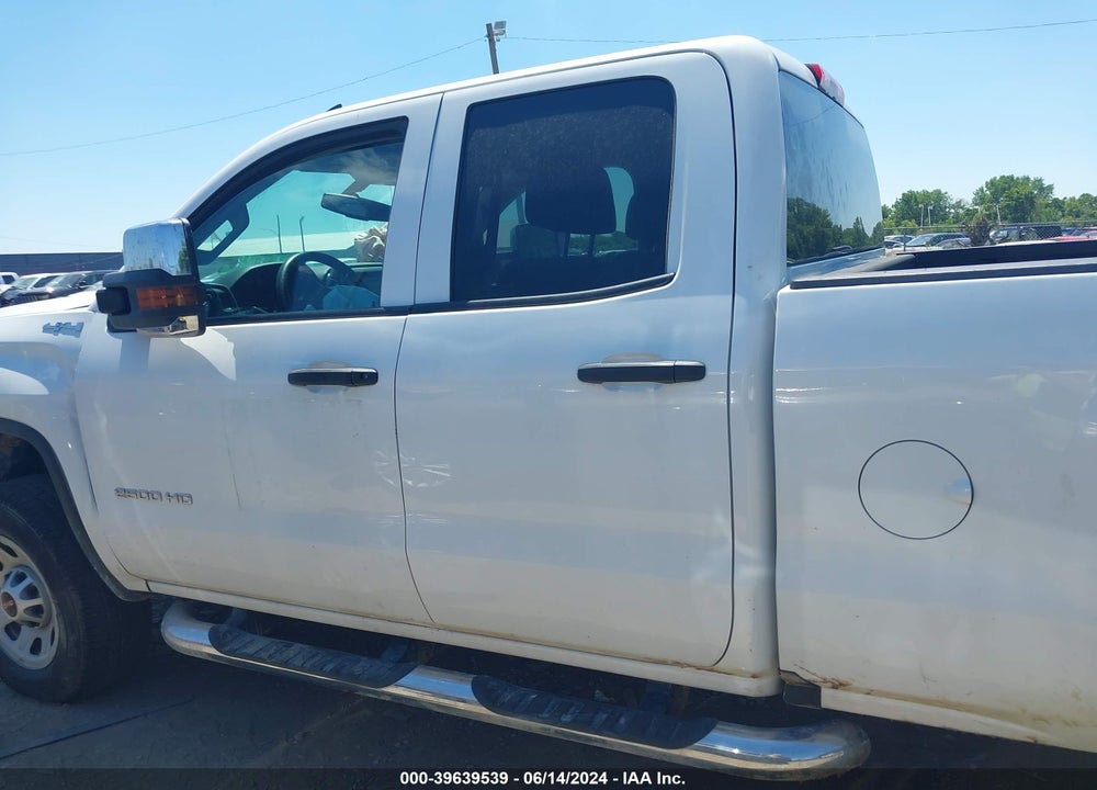 2017 GMC SIERRA 2500HD VIN: 1GT22REG4HZ161343