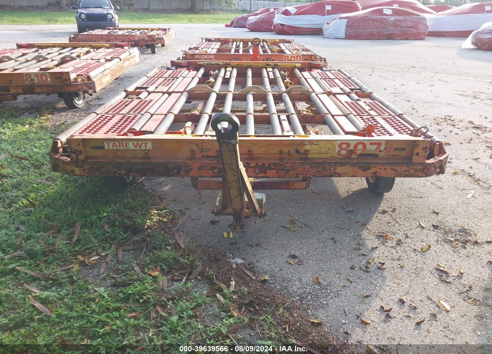 2004 EQUIPMENT GSE A05165D VIN: 00000000000168498