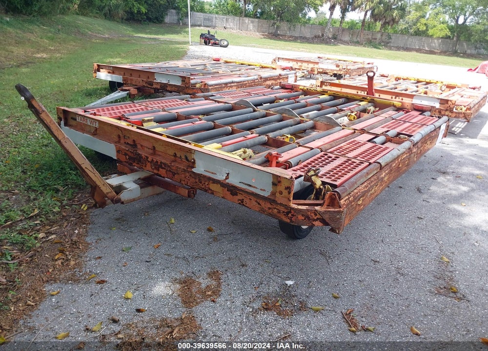 2004 EQUIPMENT GSE A05165D VIN: 00000000000168498
