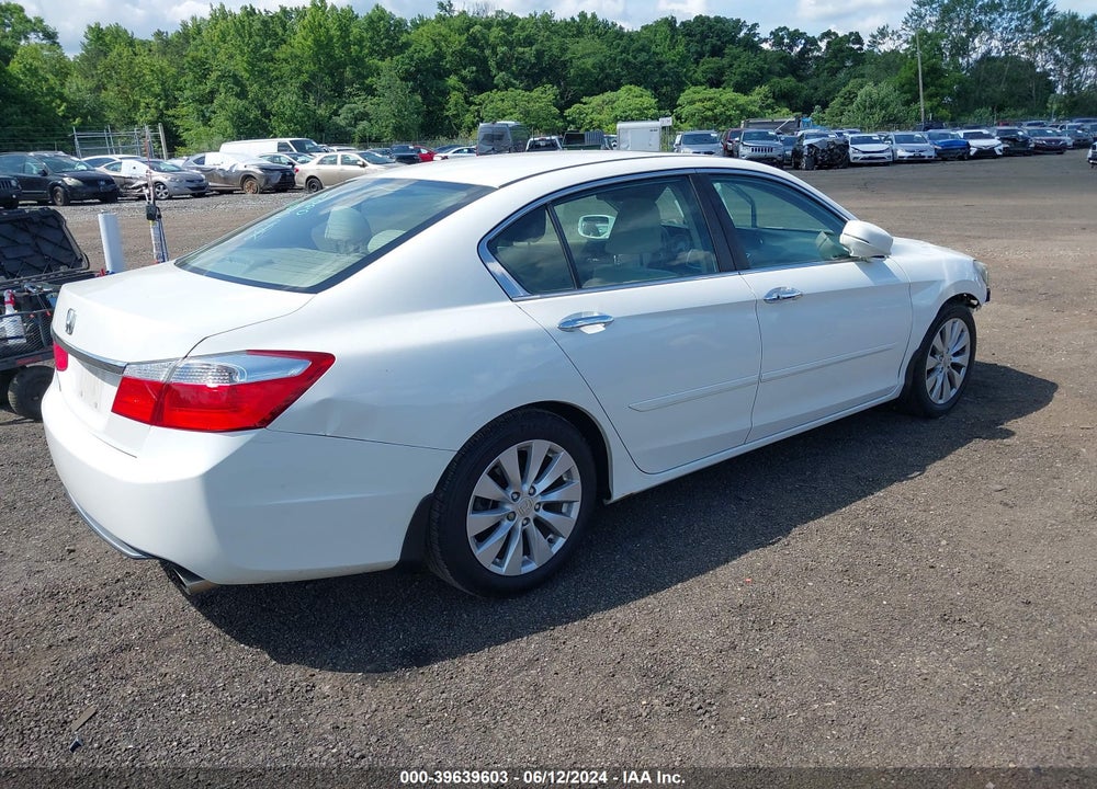 2013 HONDA ACCORD EX VIN: 1HGCR2F76DA051295
