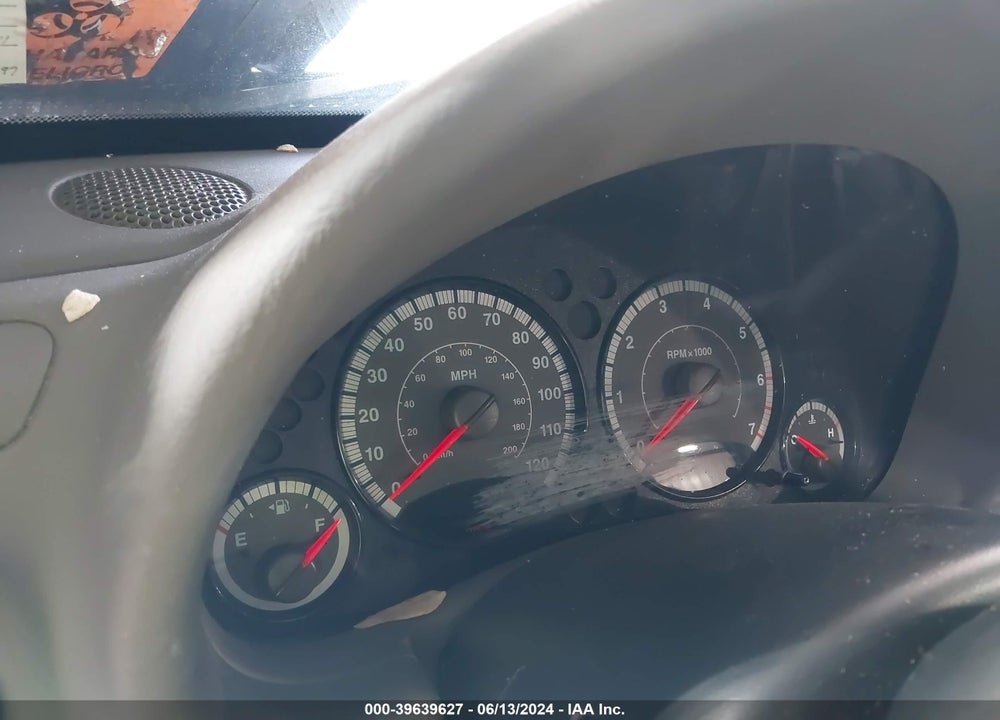 2005 JEEP LIBERTY SPORT VIN: 1J4GK48K55W560178