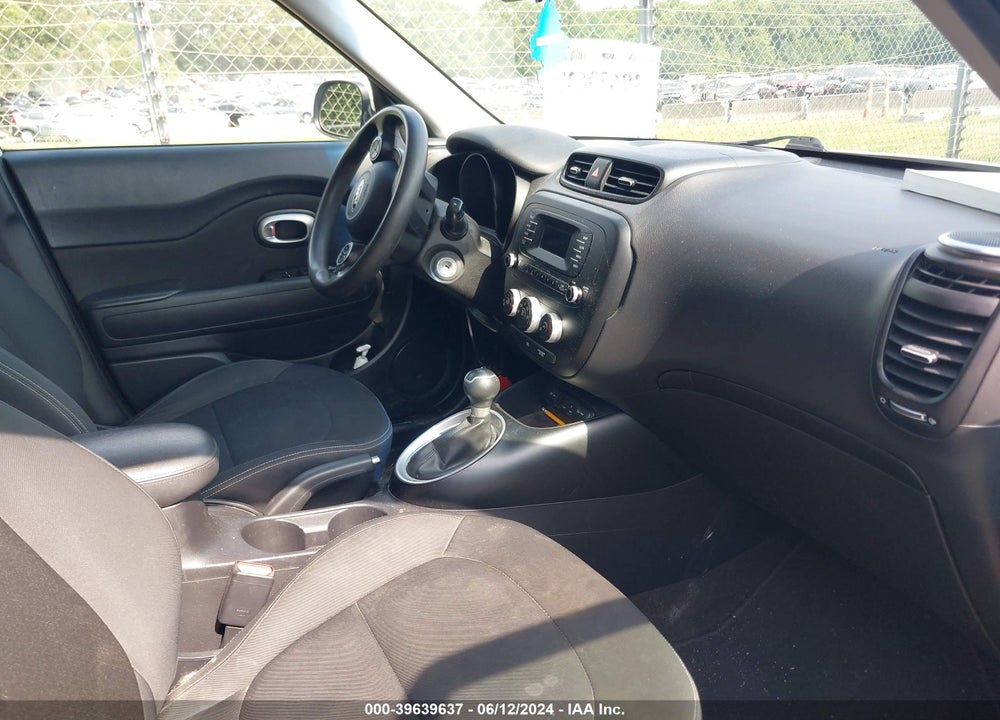 2014 KIA SOUL VIN: KNDJN2A26E7738952