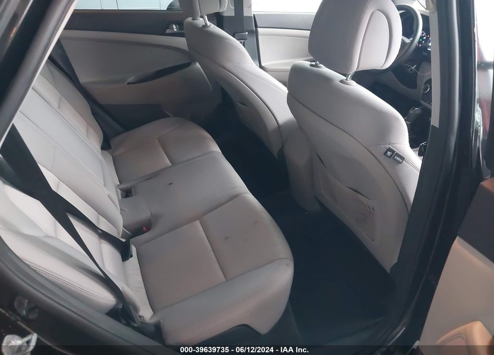 2018 HYUNDAI TUCSON SEL VIN: KM8J33A41JU631750