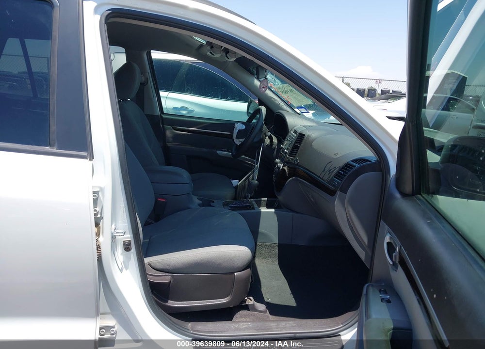 2012 HYUNDAI SANTA FE GLS VIN: 5XYZGDAB7CG114649