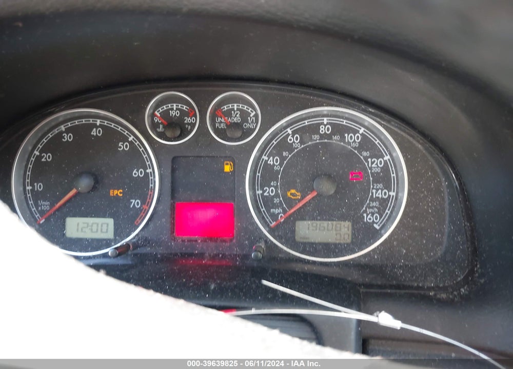 2001 VOLKSWAGEN PASSAT GLX VIN: WVWRH63B51P086494