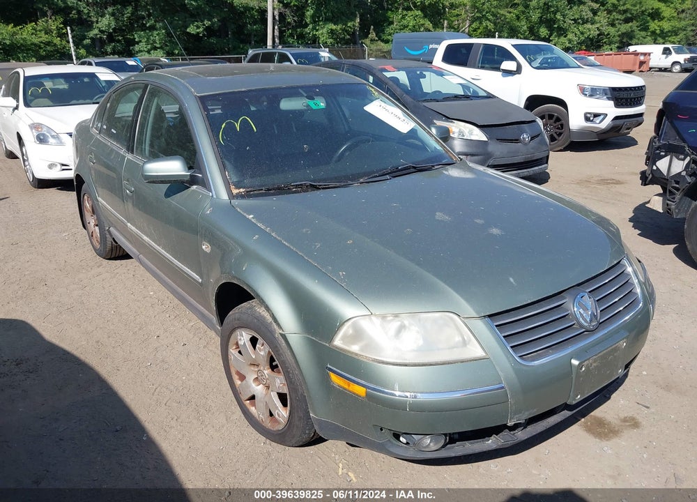 2001 VOLKSWAGEN PASSAT GLX VIN: WVWRH63B51P086494