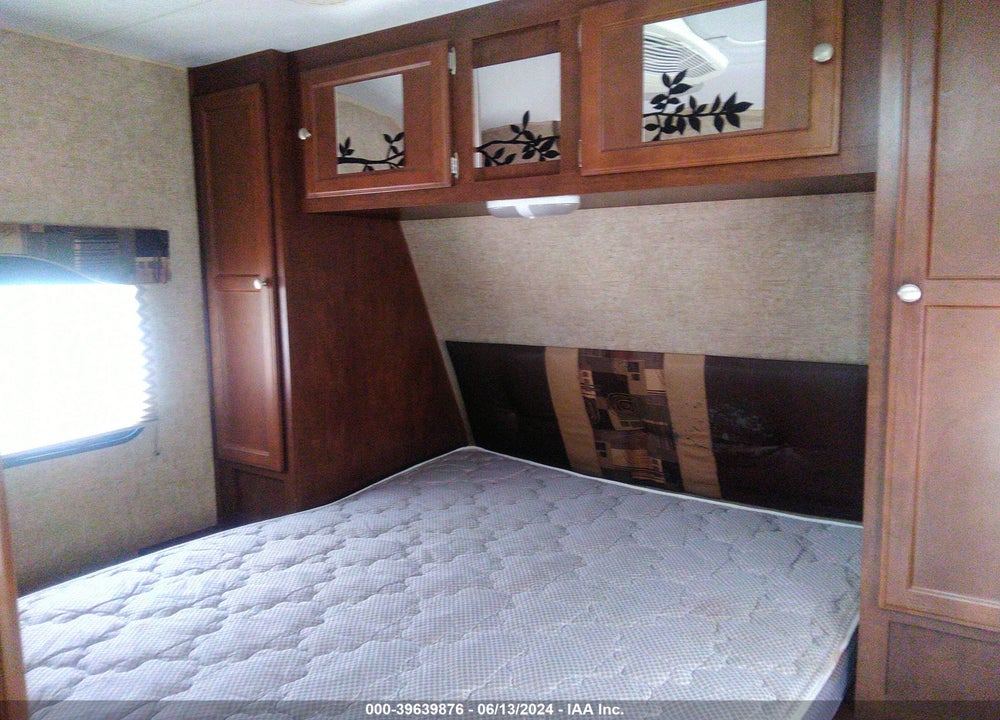 2016 VENTURE SPORTTREK VIN: 4EZT13224G5044668