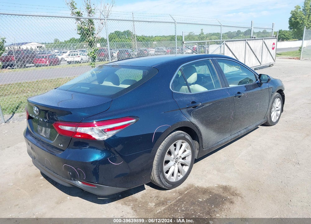 2018 TOYOTA CAMRY LE VIN: 4T1B11HK4JU656399
