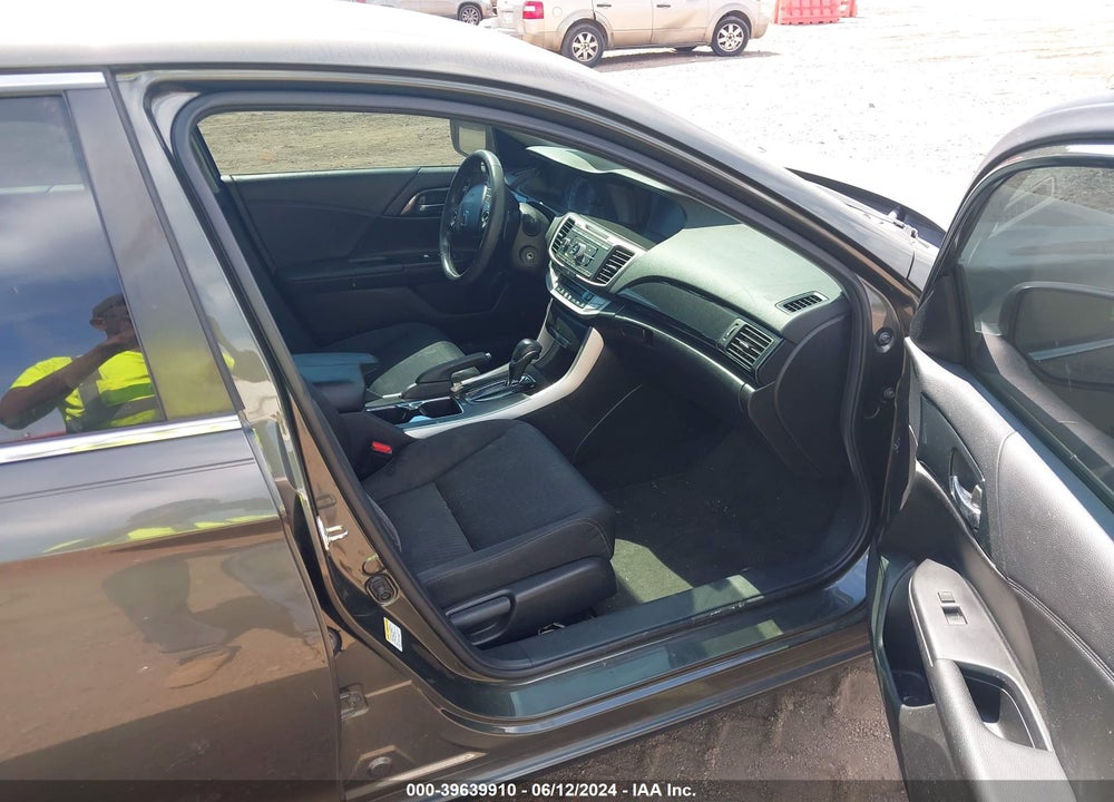 2015 HONDA ACCORD SPORT VIN: 1HGCR2F55FA047921