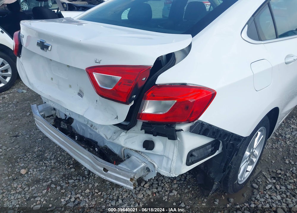 2018 CHEVROLET CRUZE LT AUTO VIN: 1G1BE5SM0J7214530