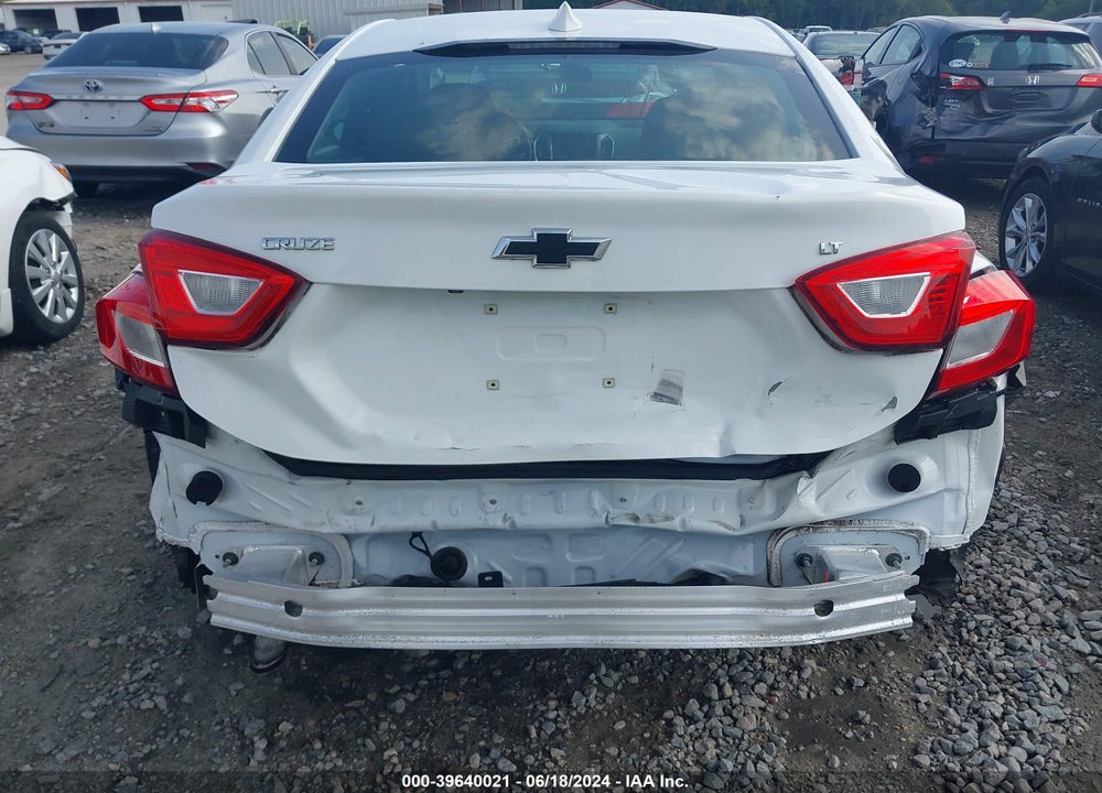 2018 CHEVROLET CRUZE LT AUTO VIN: 1G1BE5SM0J7214530