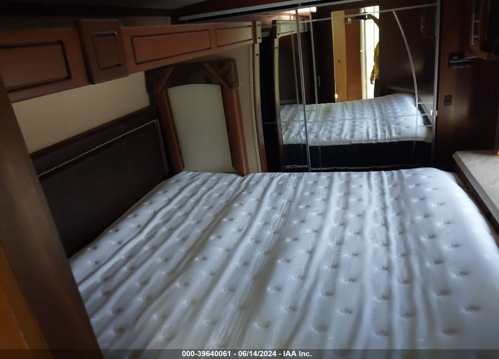 2013 DYNAMAX TRILOGY 3850RL VIN: 5ZT3TL4B9DC000101