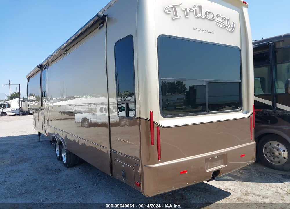 2013 DYNAMAX TRILOGY 3850RL VIN: 5ZT3TL4B9DC000101
