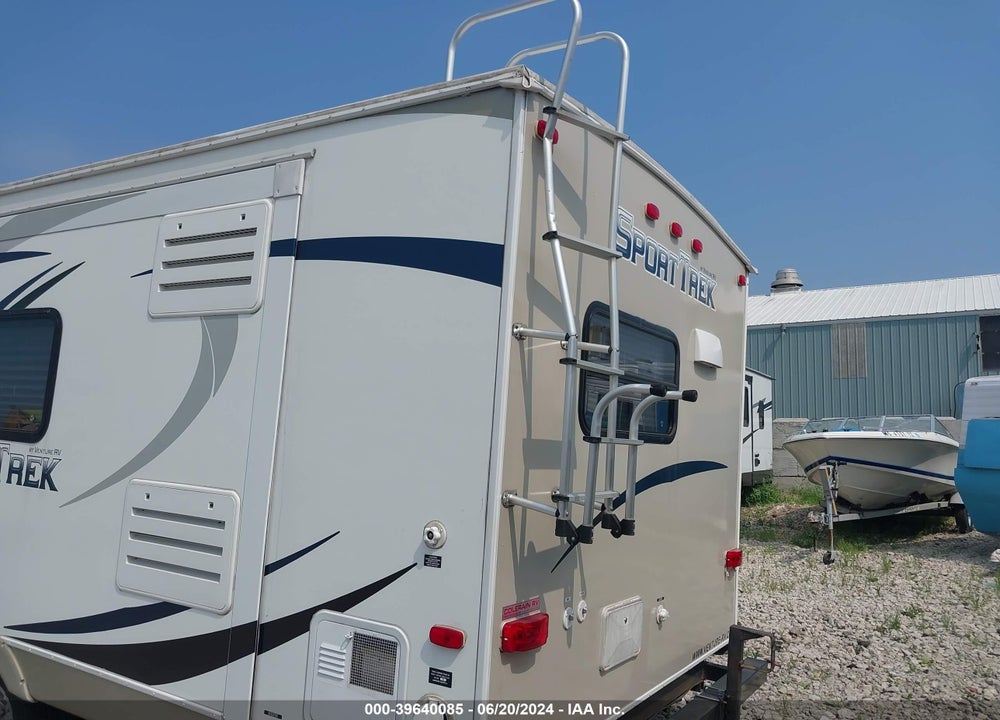 2013 VENTURE TRAVEL TRAILER VIN: 4EZT12526D8012739