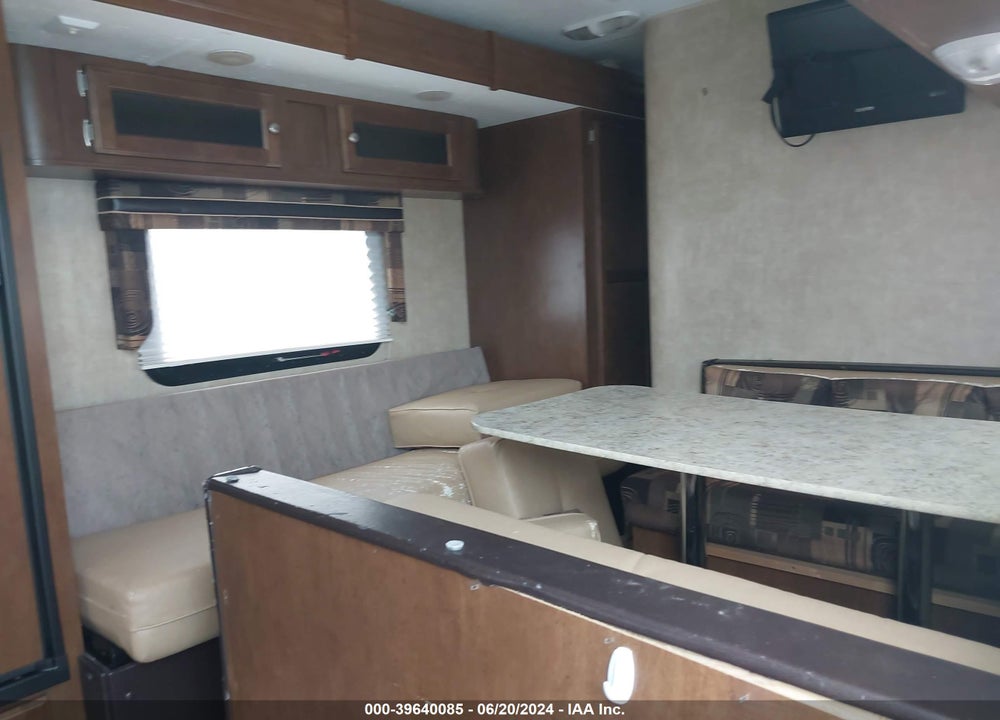 2013 VENTURE TRAVEL TRAILER VIN: 4EZT12526D8012739