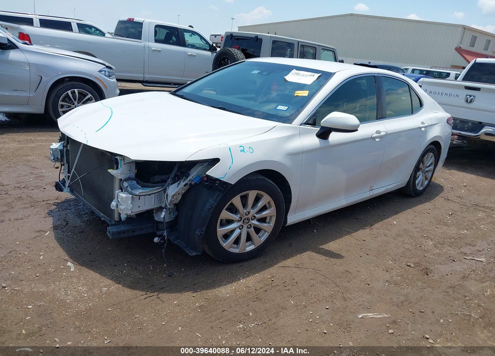 2018 TOYOTA CAMRY LE VIN: JTNB11HK9J3033396