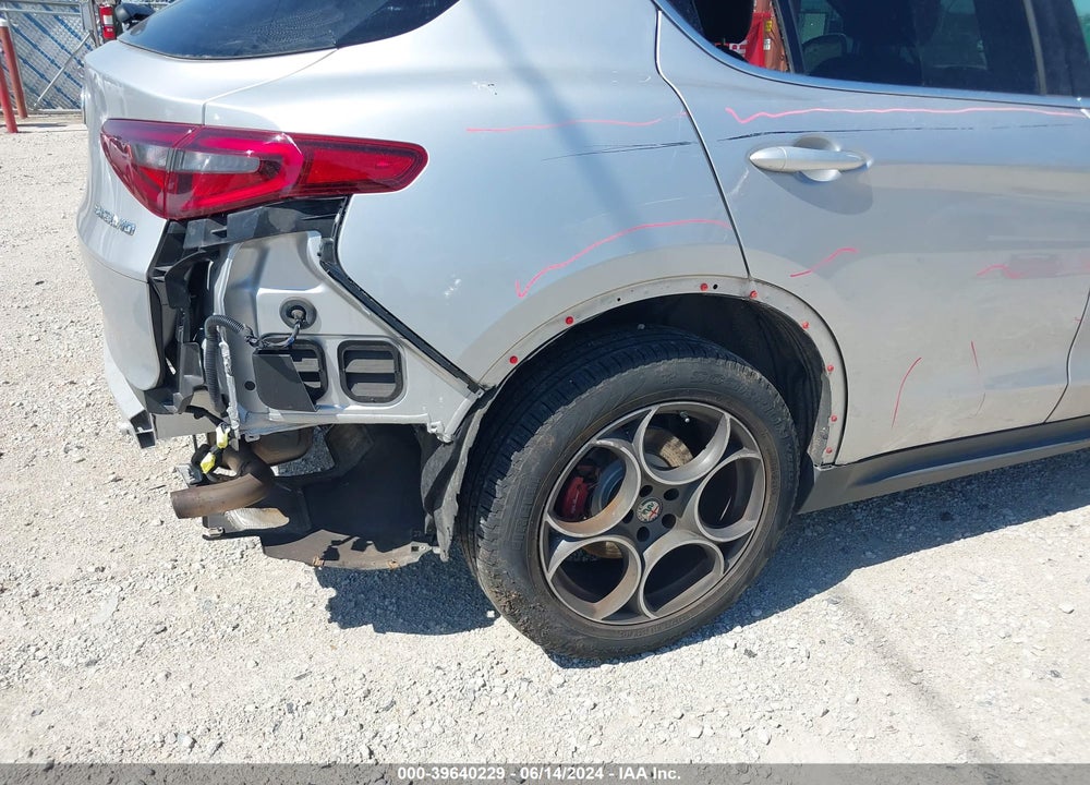 2018 ALFA ROMEO STELVIO AWD VIN: ZASFAKAN8J7B80213