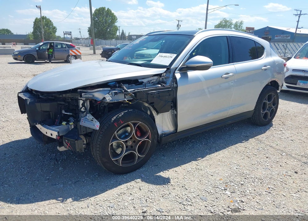 2018 ALFA ROMEO STELVIO AWD VIN: ZASFAKAN8J7B80213