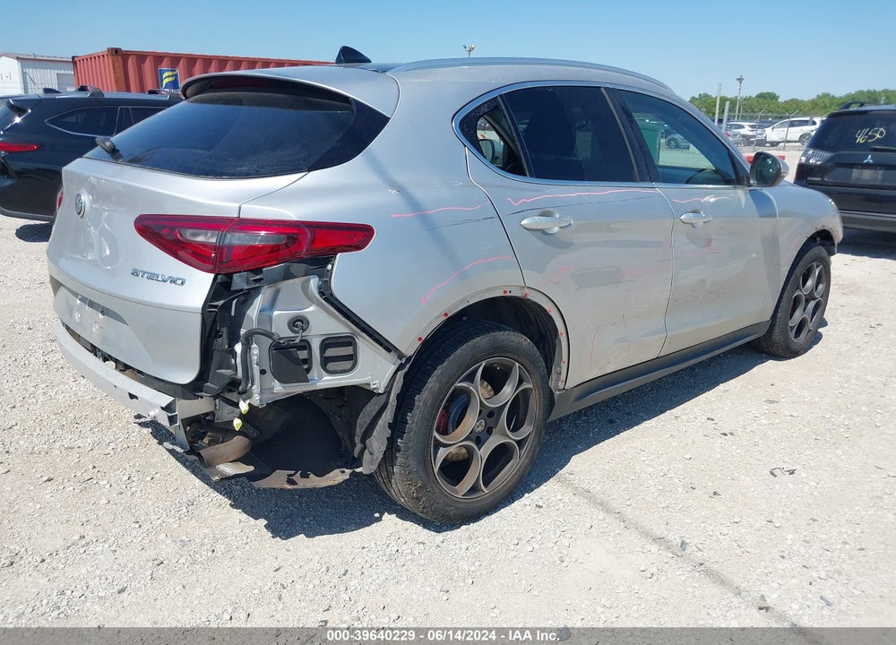2018 ALFA ROMEO STELVIO AWD VIN: ZASFAKAN8J7B80213