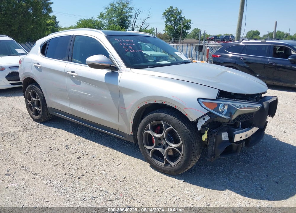 2018 ALFA ROMEO STELVIO AWD VIN: ZASFAKAN8J7B80213