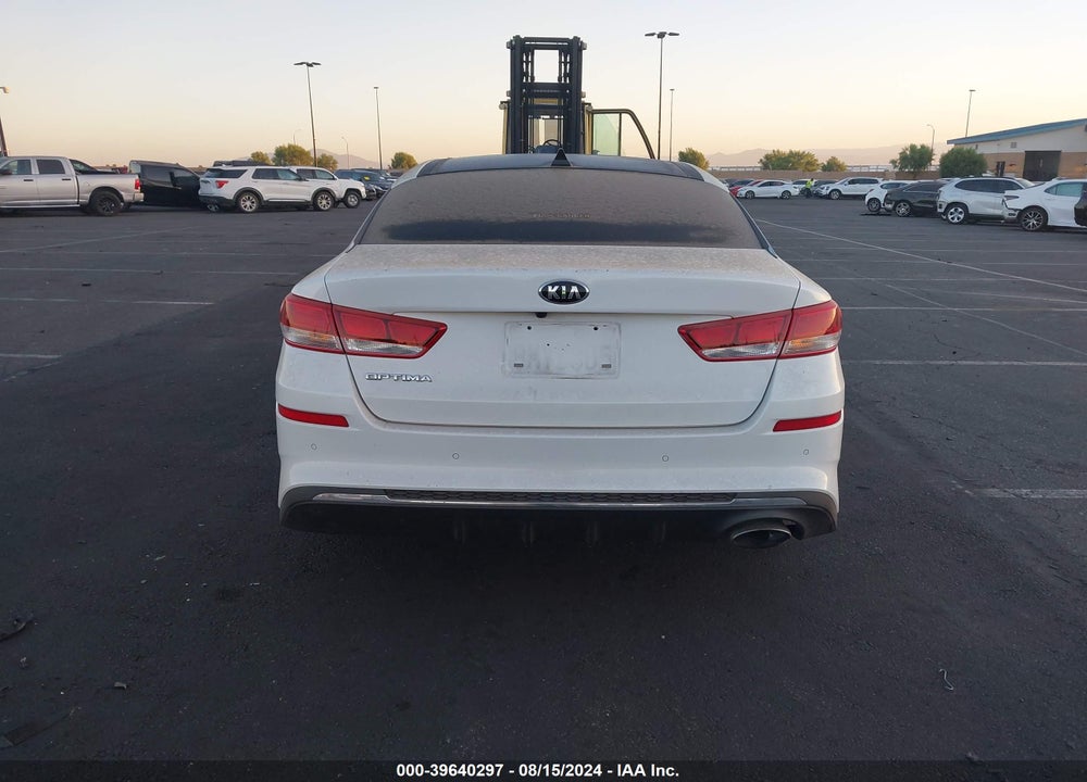 2019 KIA OPTIMA LX VIN: 5XXGT4L34KG335881