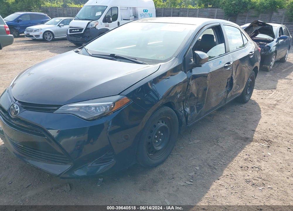 2018 TOYOTA COROLLA LE VIN: 2T1BURHE8JC016472