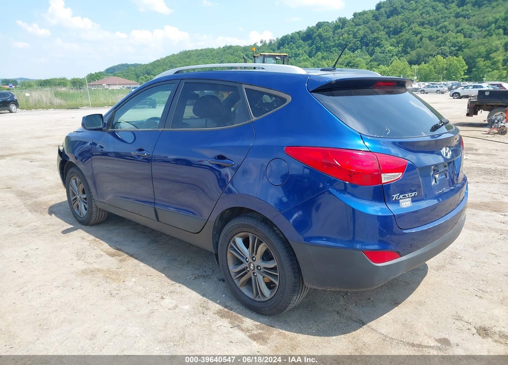 2015 HYUNDAI TUCSON SE VIN: KM8JUCAG1FU993575