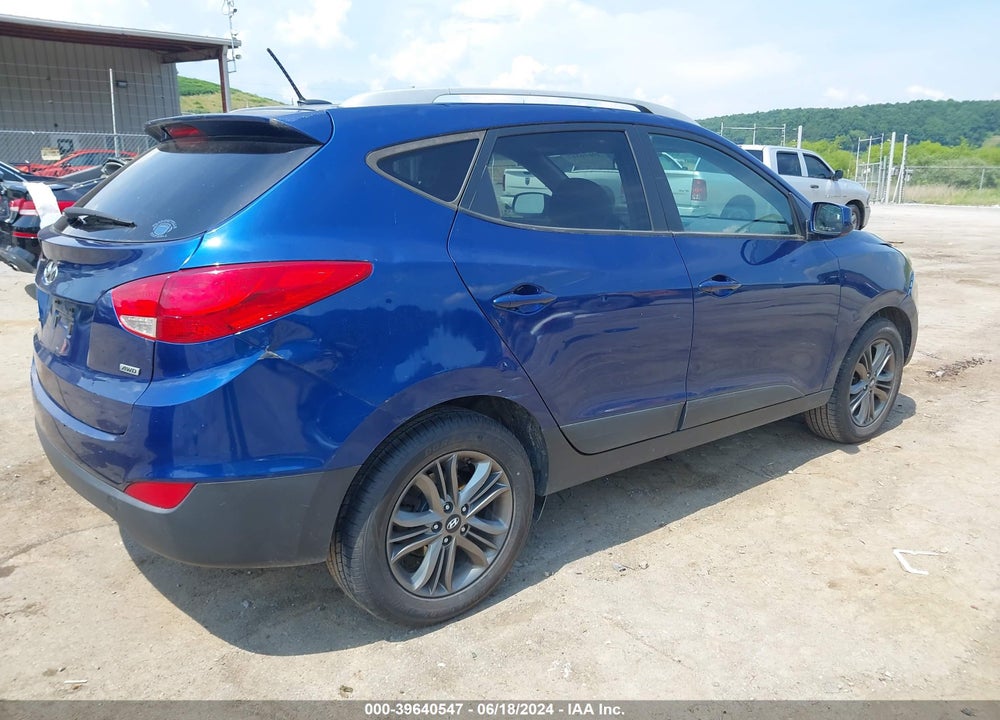 2015 HYUNDAI TUCSON SE VIN: KM8JUCAG1FU993575