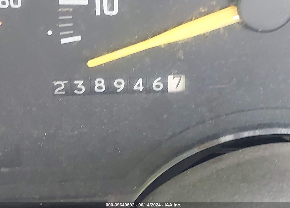 1992 GMC SIERRA C1500 VIN: 1GTEC14K5NE509168