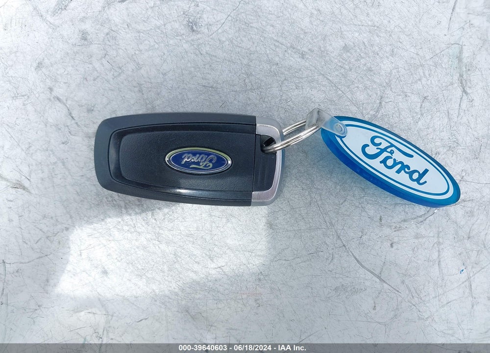 2019 FORD FUSION SE VIN: 3FA6P0HD9KR215656