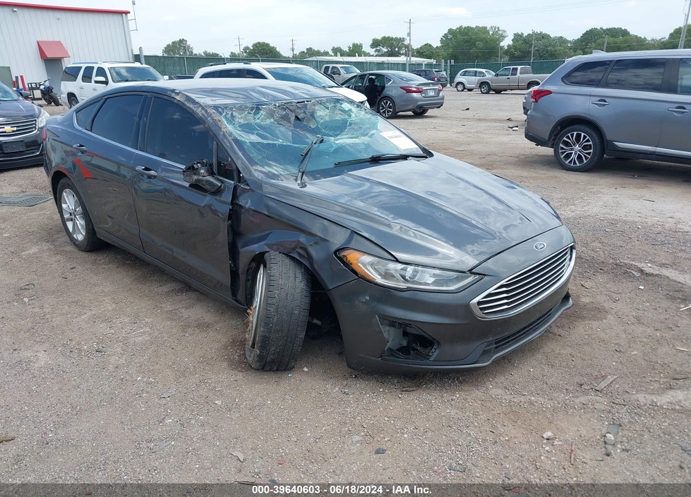 2019 FORD FUSION SE VIN: 3FA6P0HD9KR215656