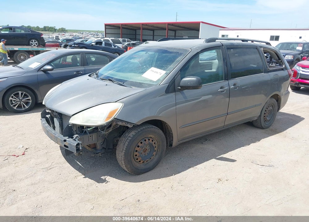 2004 TOYOTA SIENNA LE VIN: 5TDZA23C74S150020