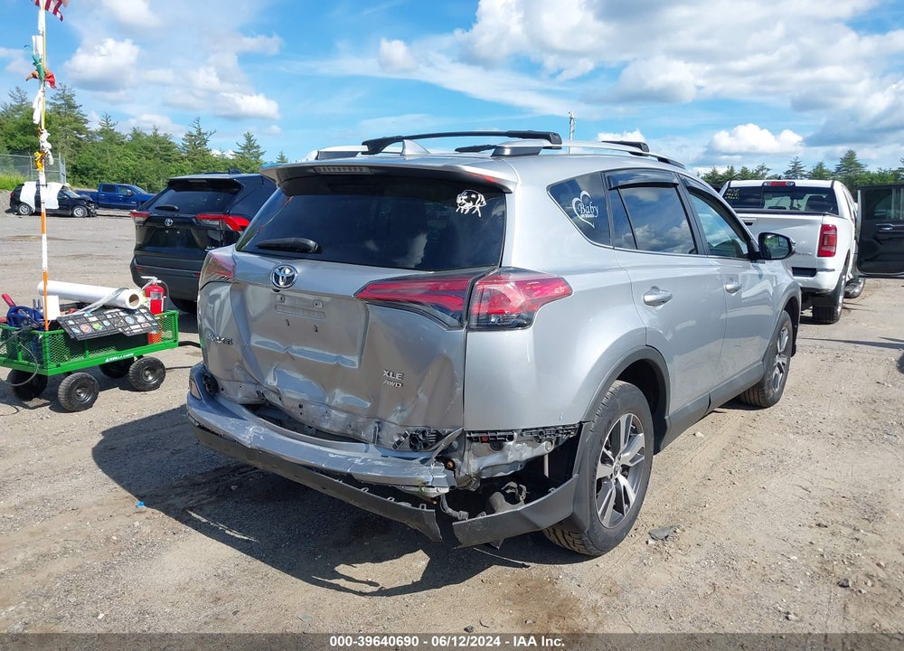 2016 TOYOTA RAV4 XLE VIN: 2T3RFREV6GW526296