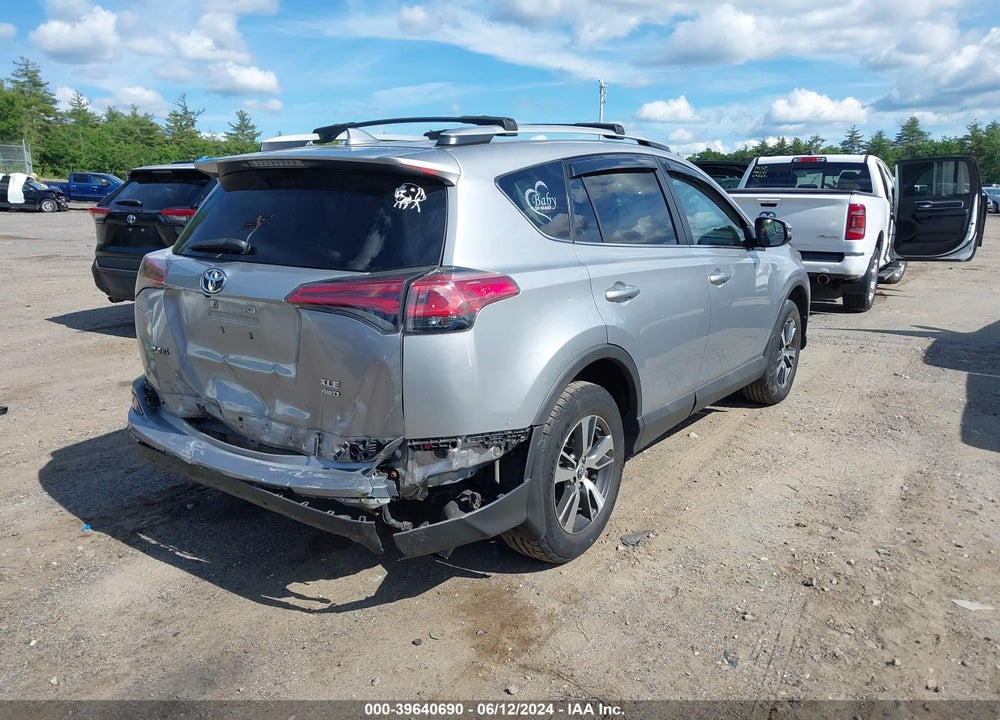 2016 TOYOTA RAV4 XLE VIN: 2T3RFREV6GW526296