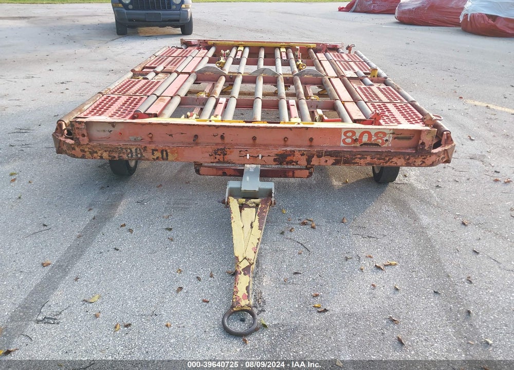 2004 EQUIPMENT GSE A05165D VIN: 00000000000168502